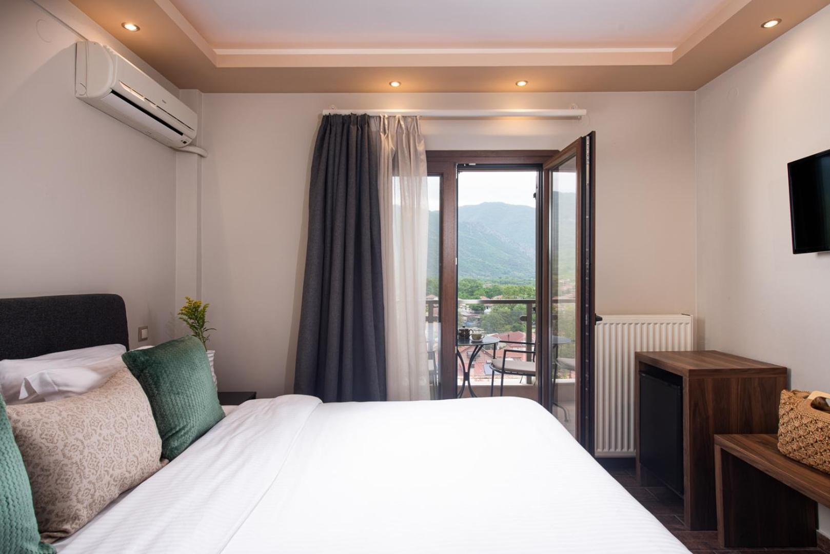 Hotel Naiades Orma Bagian luar foto